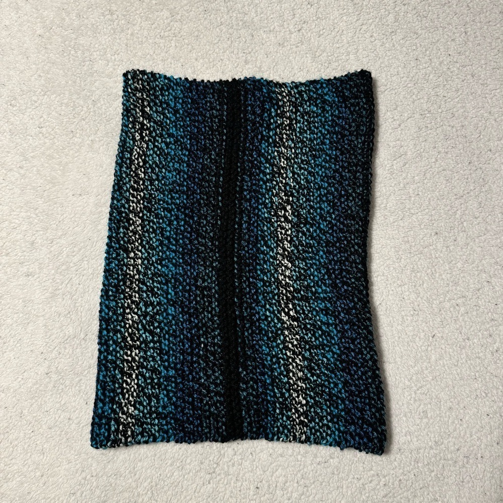 Hand Knitted Tube Top - Picture 6 of 8
